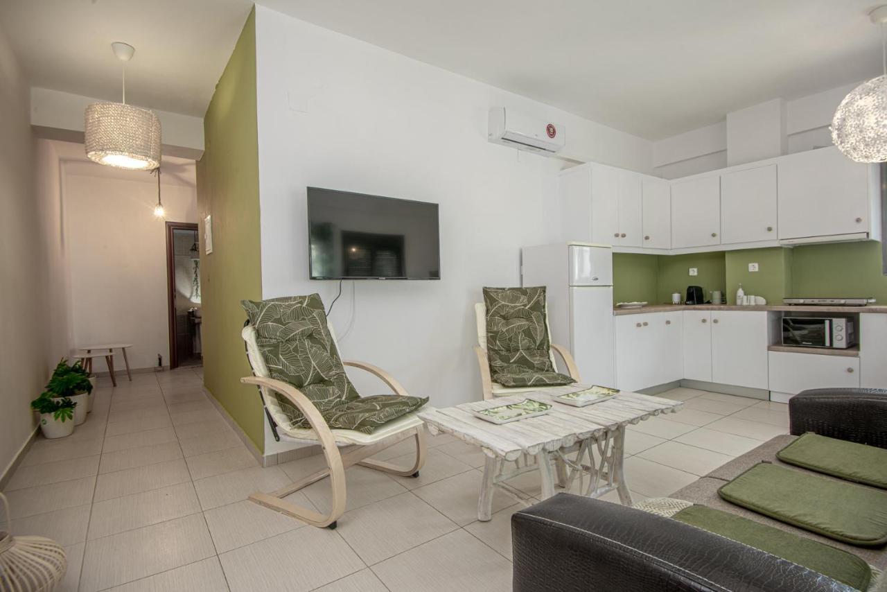 Chrisambelos Apartments Istro Bagian luar foto
